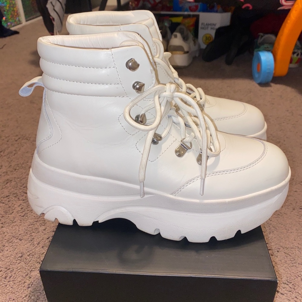 Steve Madden Platform Boots